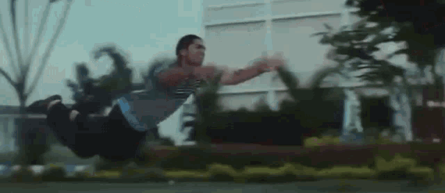 1372c57730841bdf2df5d64e583d88b95ce90427f8b75d06c39f18c426468b3e.0.GIF