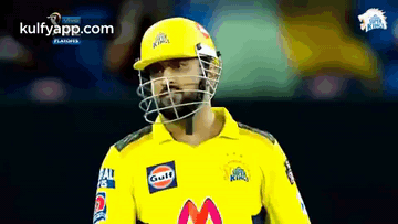 dhoni-__-csk-__-12cr-dhoni.gif