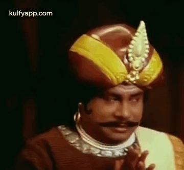 nega-periya-aal-dha-imsai-arasan-23m-pulikesi-movie.gif