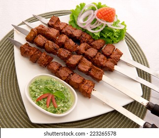 tikka-boti5-260nw-223265578.jpg