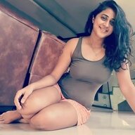 Divya panday1