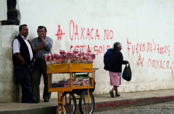 mexico oaxaca sign.jpg